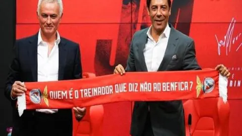 “久保建英信念坚定：巴黎队次役目标3-0完胜，姆巴佩西语沟通顺畅无阻！”